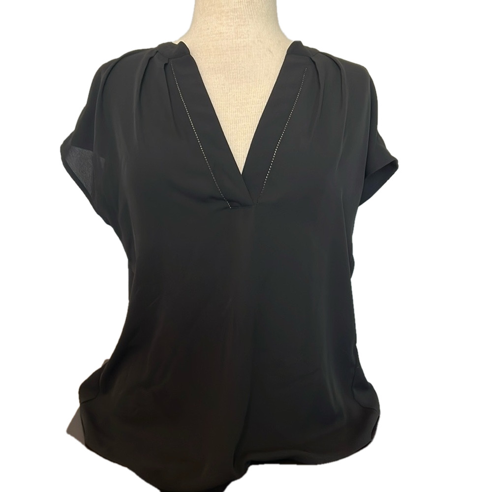 Banana Republic Black V-Neck Tee Women’s Size S Short Sleeve Classic Basic Top